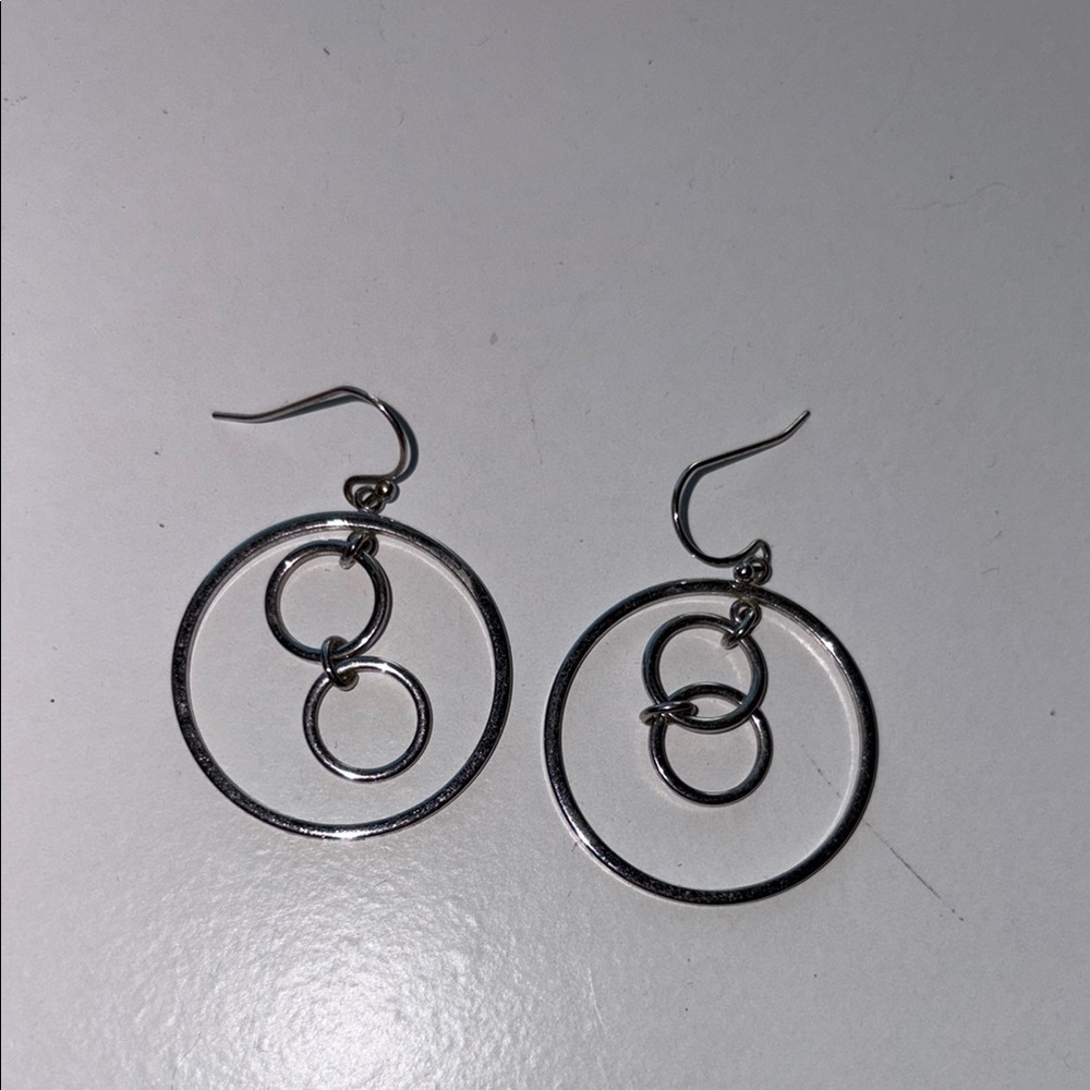 Elegant Silver Color Hoop Earrings - Picture 2 of 2